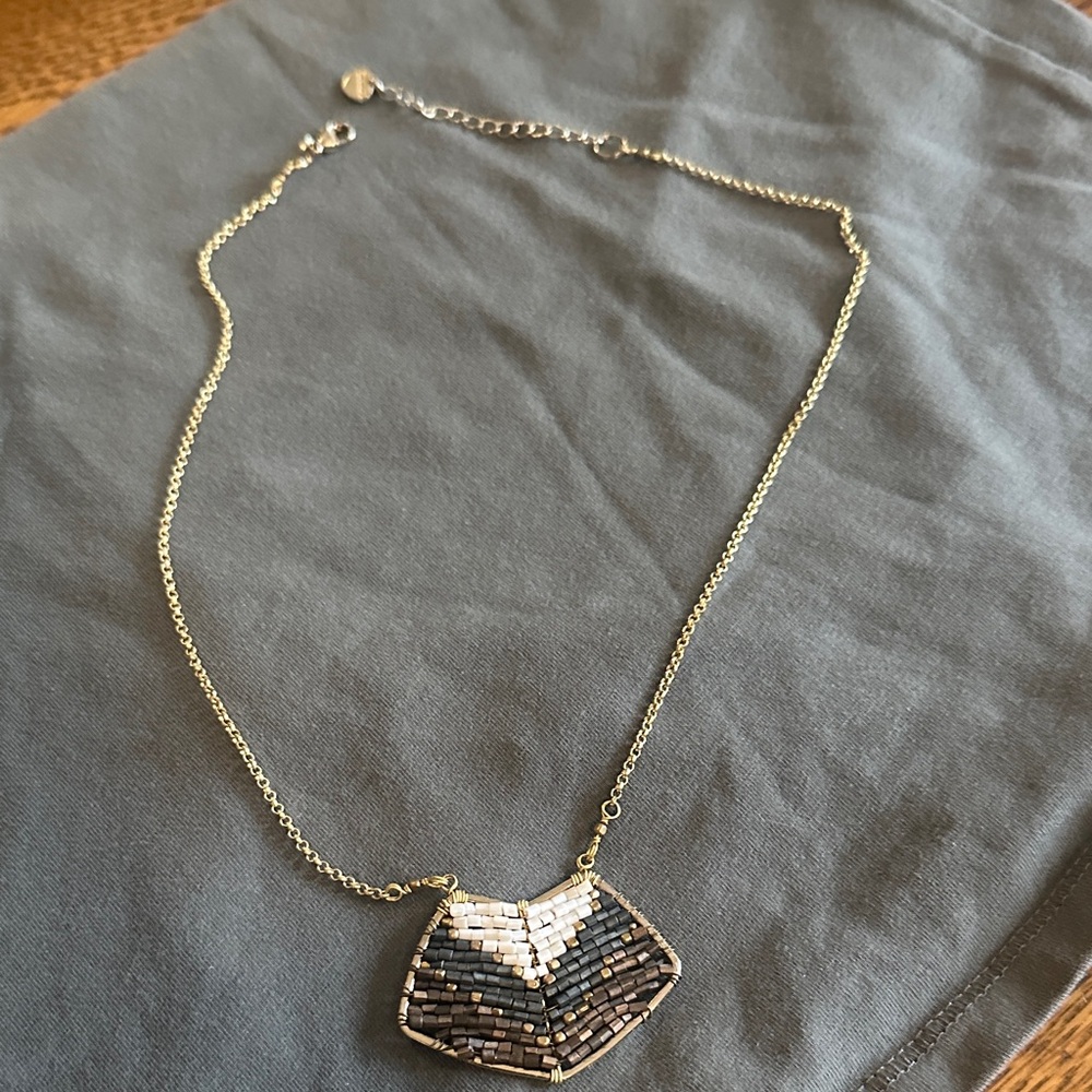 Chic Gold and Black Beaded Necklace